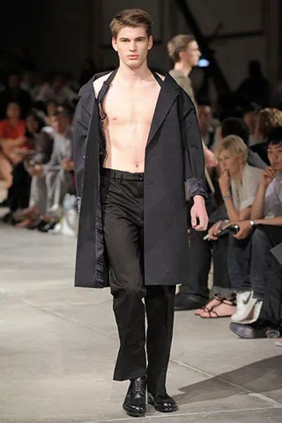 Prada Spring 2009 Menswear Collection 